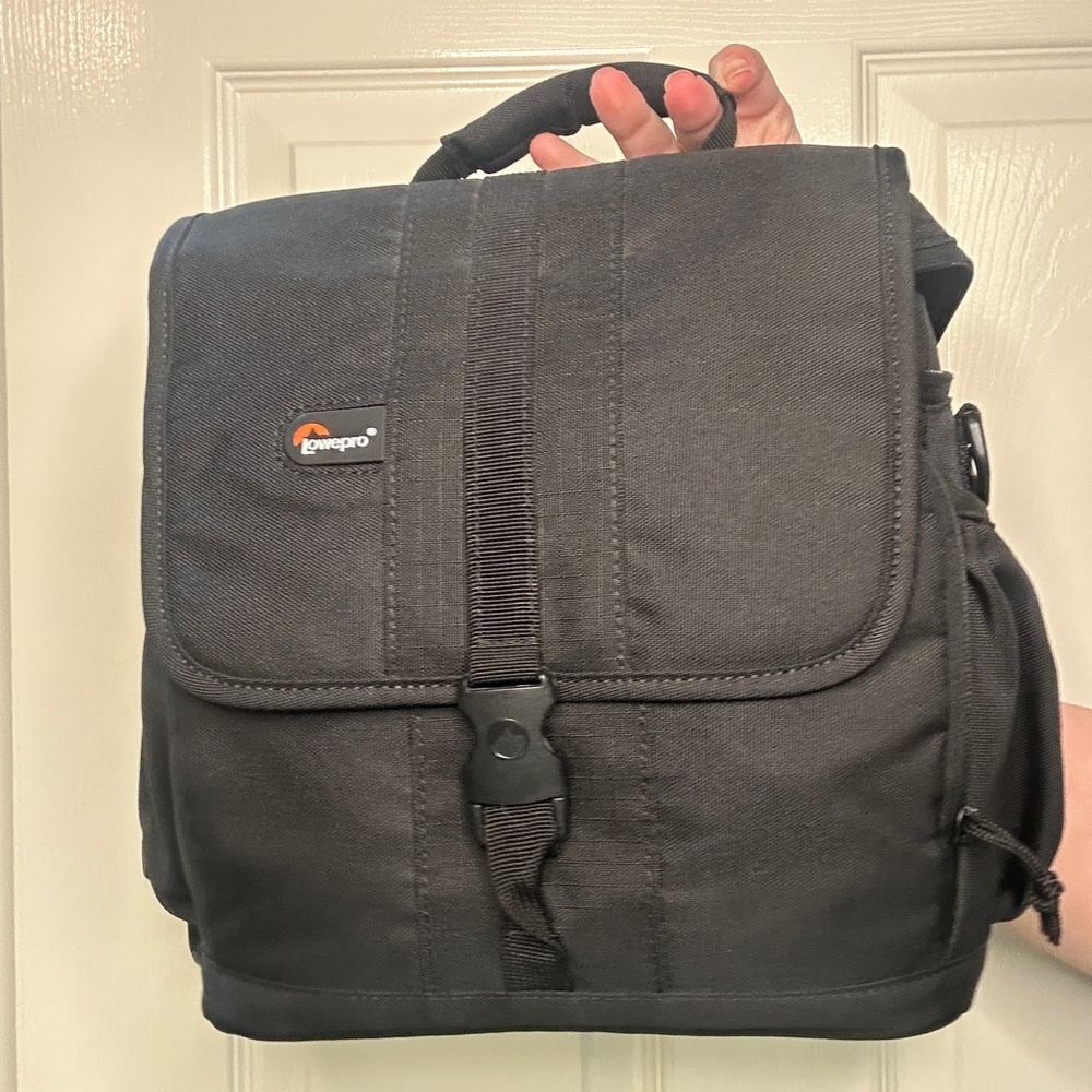 Lowepro Black Camera Bag - Compact Photo & Video Case